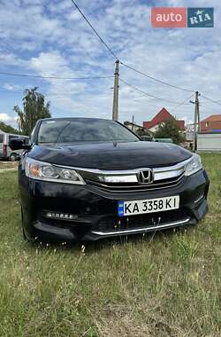 Седан Honda Accord 2016 в Києві