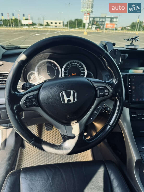 Седан Honda Accord 2010 в Одесі