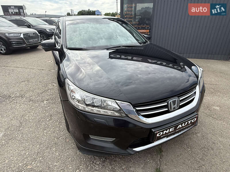 Седан Honda Accord 2013 в Києві