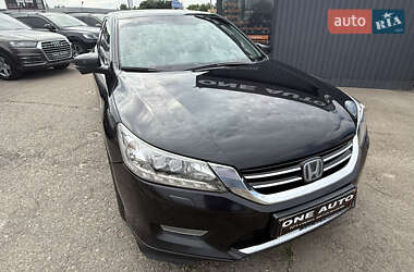 Седан Honda Accord 2013 в 