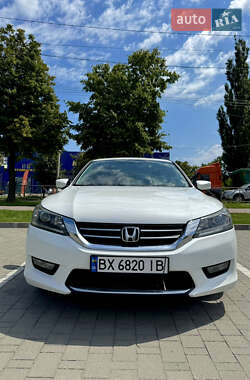 Седан Honda Accord 2013 в Хмельницькому