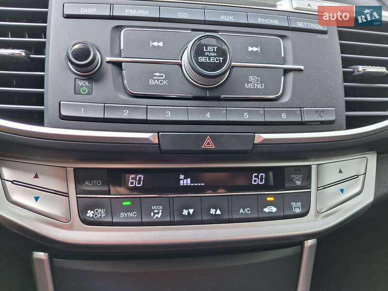 Седан Honda Accord 2015 в Дніпрі