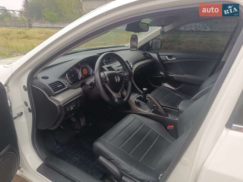 Седан Honda Accord 2008 в Львове