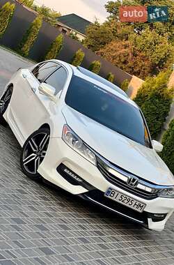 Седан Honda Accord 2015 в Полтаві