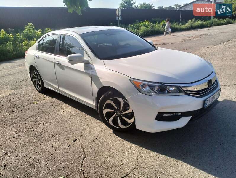 Седан Honda Accord 2017 в 