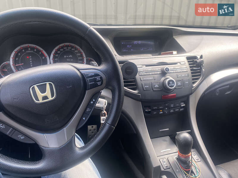 Седан Honda Accord 2010 в Вінниці