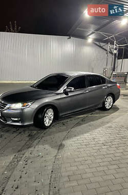 Седан Honda Accord 2014 в Киеве
