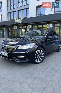 Седан Honda Accord 2017 в Новояворівську