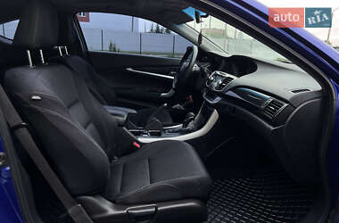 Купе Honda Accord 2012 в 
