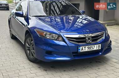 Купе Honda Accord 2011 в Івано-Франківську