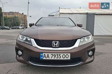 Седан Honda Accord 2012 в Києві