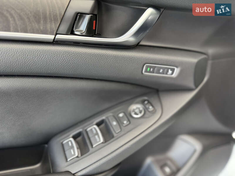 Седан Honda Accord 2019 в Одесі