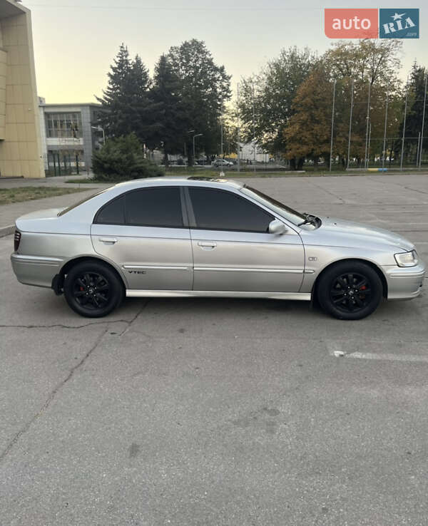 Седан Honda Accord 2000 в Запорожье