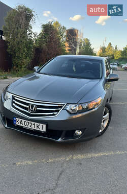 Седан Honda Accord 2010 в Киеве