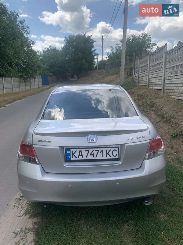 Седан Honda Accord 2008 в Звенигородке