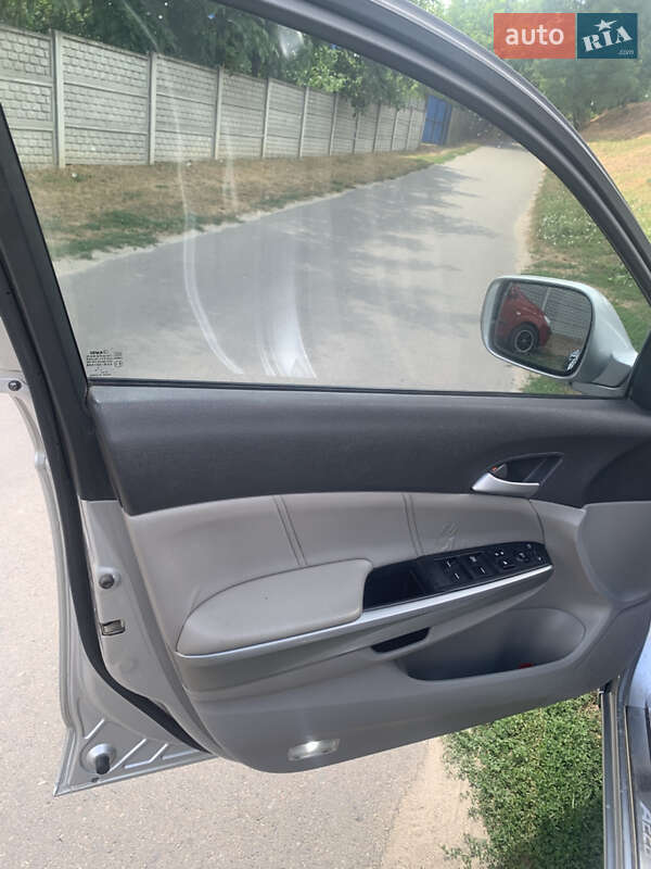 Седан Honda Accord 2008 в Звенигородке