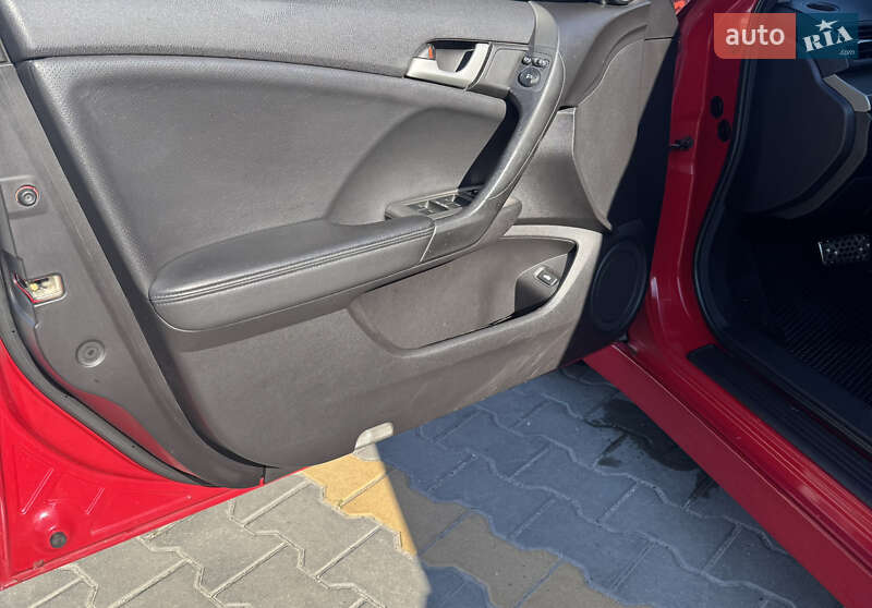 Седан Honda Accord 2010 в Києві