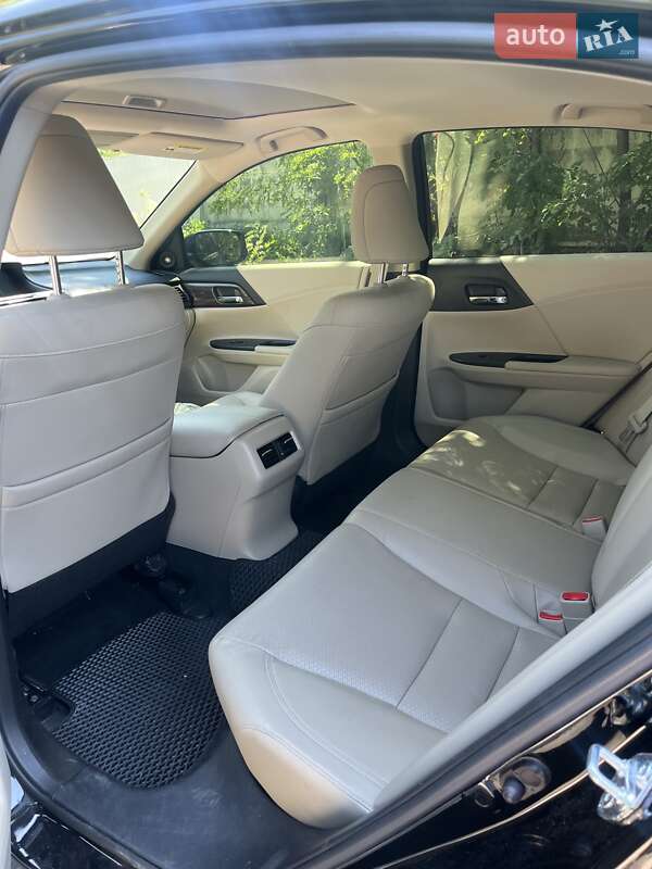 Седан Honda Accord 2016 в Кременчуці