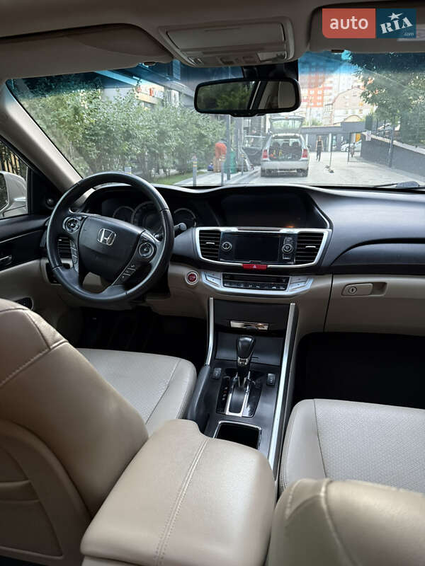Седан Honda Accord 2013 в Вінниці