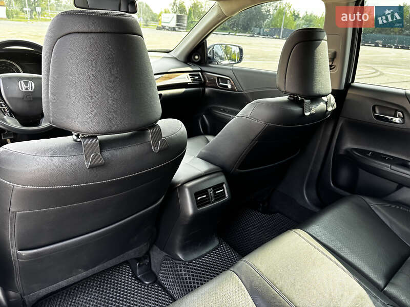 Седан Honda Accord 2017 в Києві