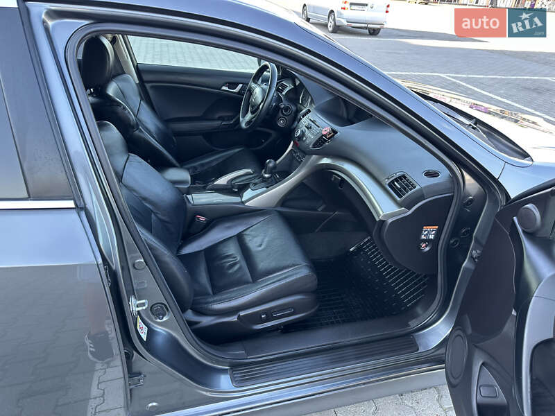 Седан Honda Accord 2008 в Чернівцях