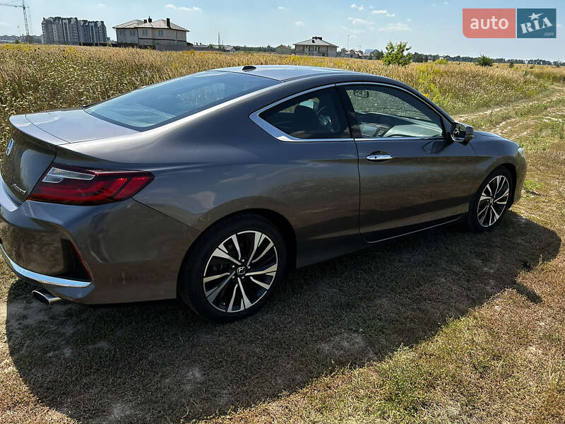 Купе Honda Accord 2017 в Киеве