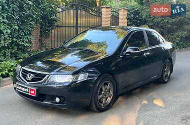 Седан Honda Accord 2004 в Киеве