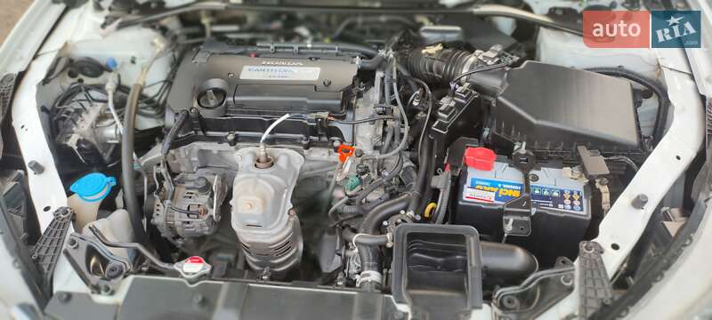 Седан Honda Accord 2013 в Львове