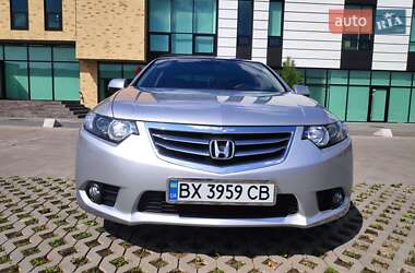 Седан Honda Accord 2011 в Хмельницком