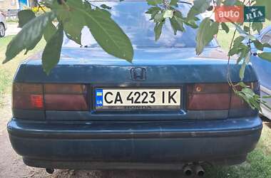 Седан Honda Accord 1992 в 