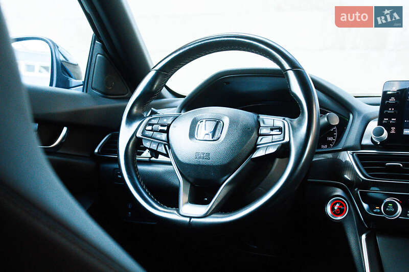 Седан Honda Accord 2022 в Киеве