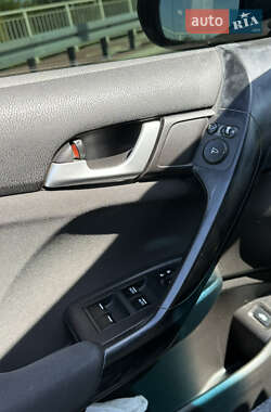 Седан Honda Accord 2012 в 