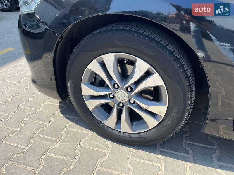 Седан Honda Accord 2013 в Одессе