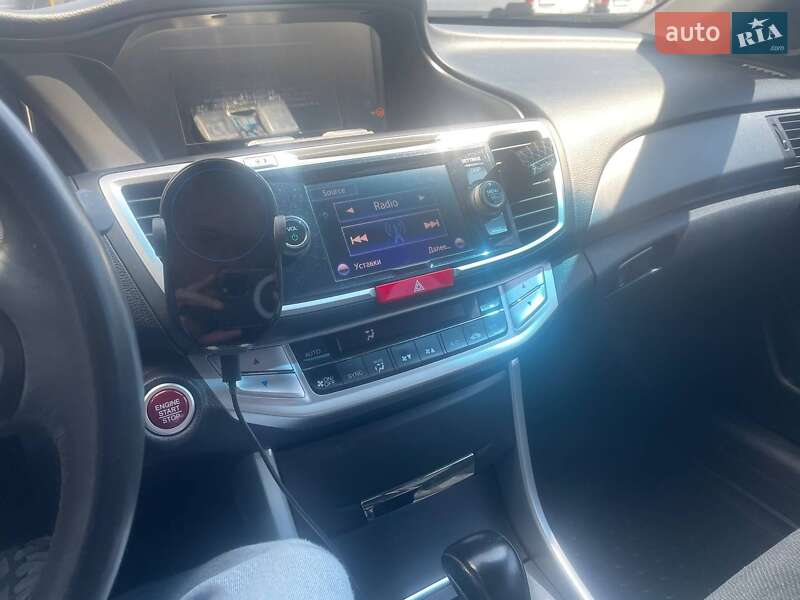 Седан Honda Accord 2013 в Одессе
