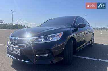 Седан Honda Accord 2016 в Києві