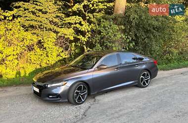 Седан Honda Accord 2018 в 