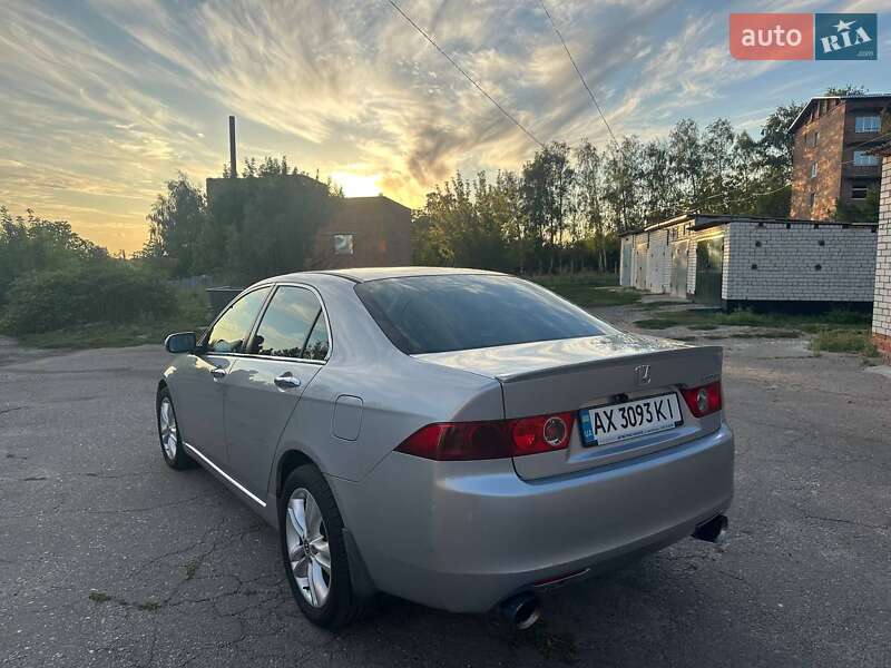 Седан Honda Accord 2004 в Люботині