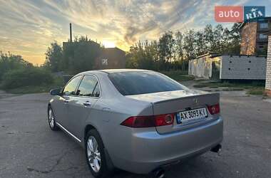 Седан Honda Accord 2004 в  фото 5 Седан Honda Accord 2004 в