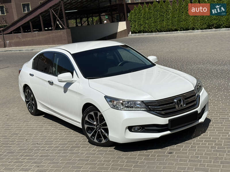 Седан Honda Accord 2015 в Одессе