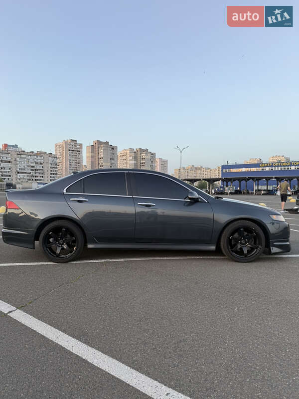 Седан Honda Accord 2005 в Киеве