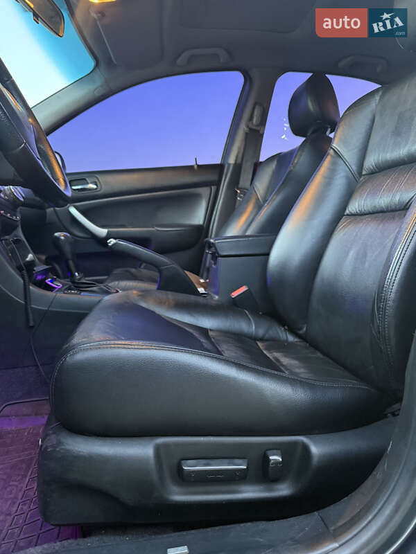 Седан Honda Accord 2005 в Киеве