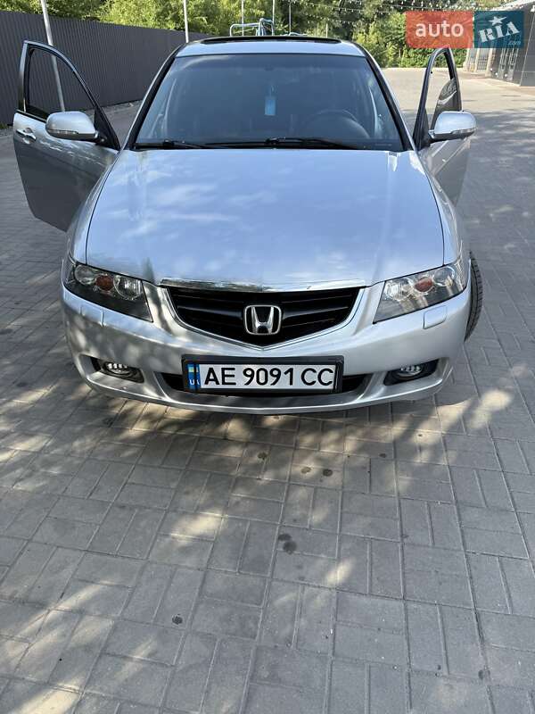 Седан Honda Accord 2004 в Дніпрі