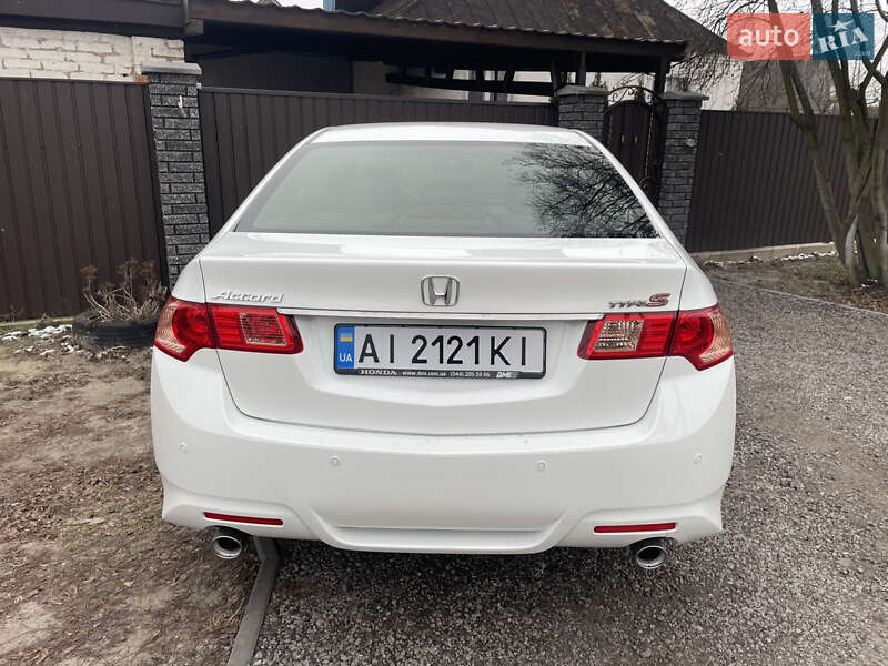 Седан Honda Accord 2012 в Києві
