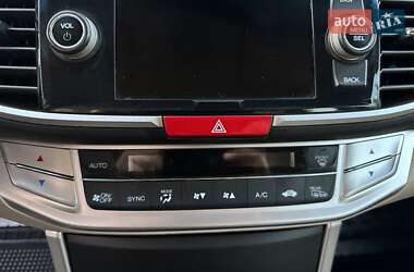 Седан Honda Accord 2013 в 