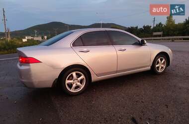 Седан Honda Accord 2004 в 