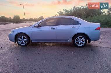 Седан Honda Accord 2004 в 