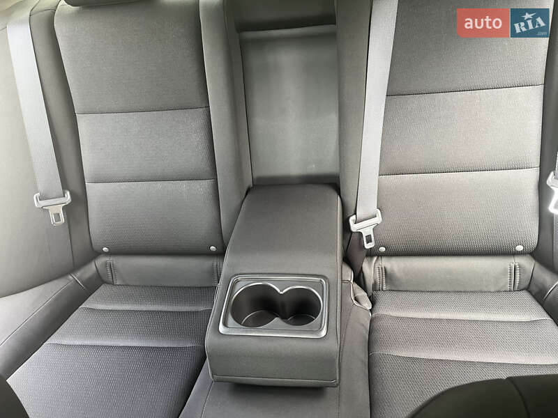 Седан Honda Accord 2012 в Києві