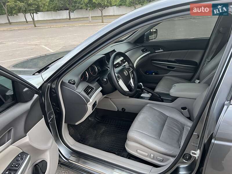 Седан Honda Accord 2008 в Кривому Розі