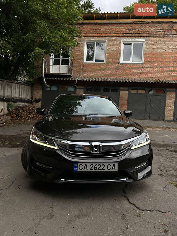 Седан Honda Accord 2017 в Ватутіному