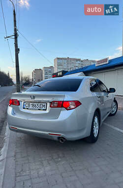 Седан Honda Accord 2012 в 